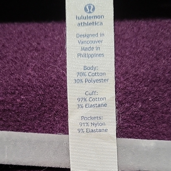 Lululemon Scuba Full Zip Hoodie Women’s Size 8 Dark Purple Thumbholes - Picture 11 of 11